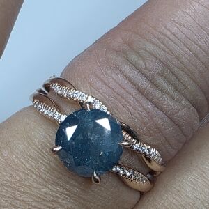 Elegant Blue and Gold Women's Ring